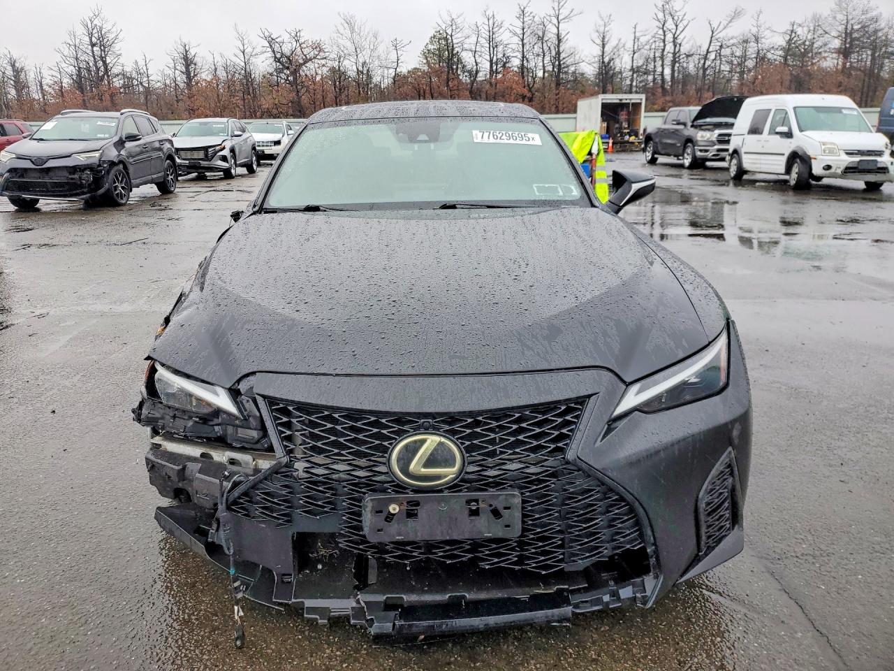 2021 LEXUS IS 300 photo 5