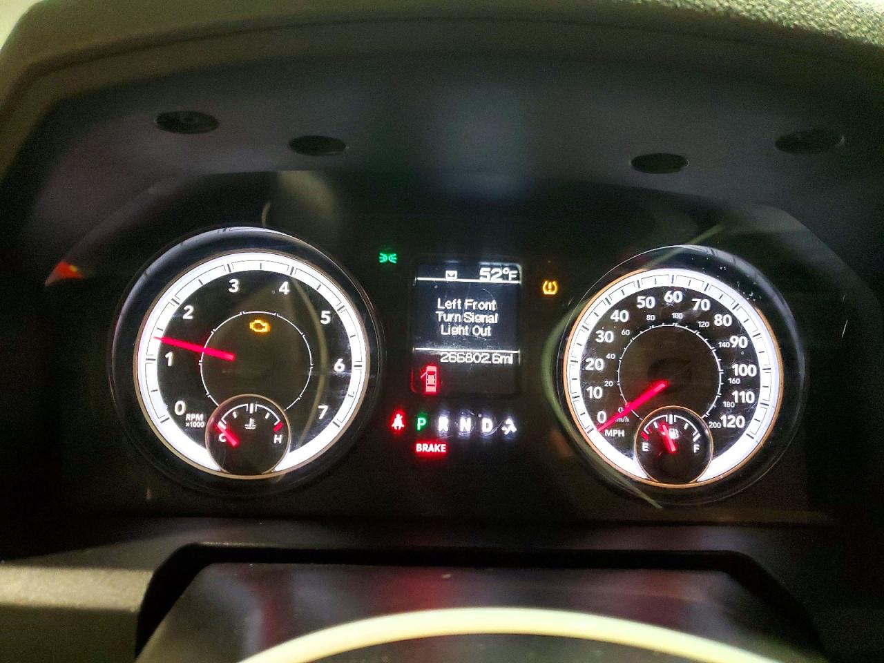 2015 RAM 1500 ST photo 9