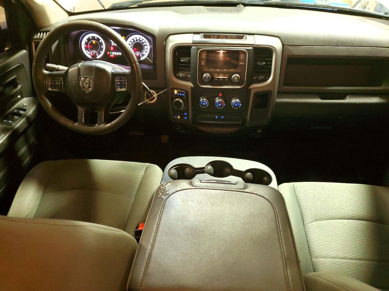 2015 RAM 1500 ST photo 8