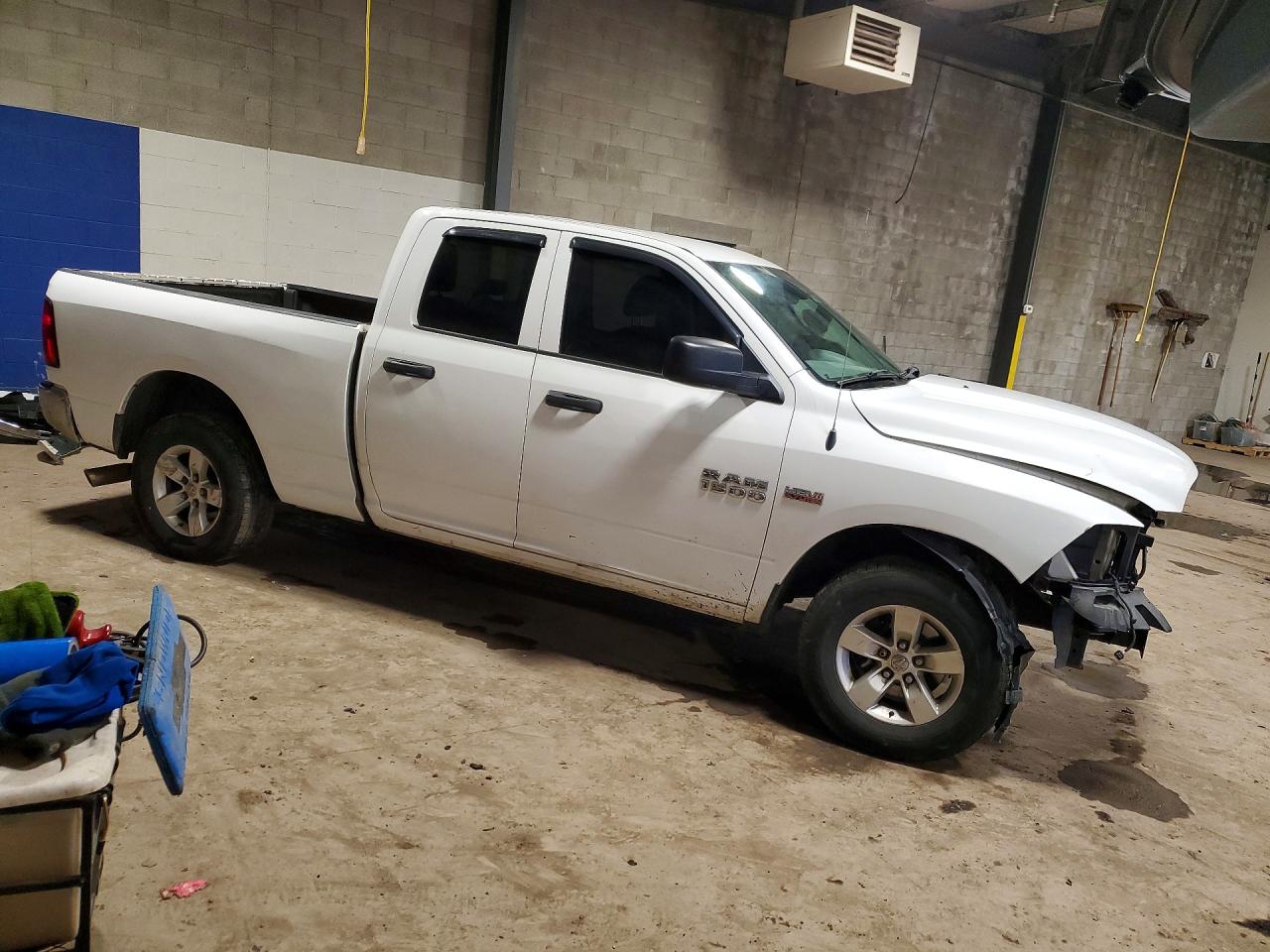 2015 RAM 1500 ST photo 4