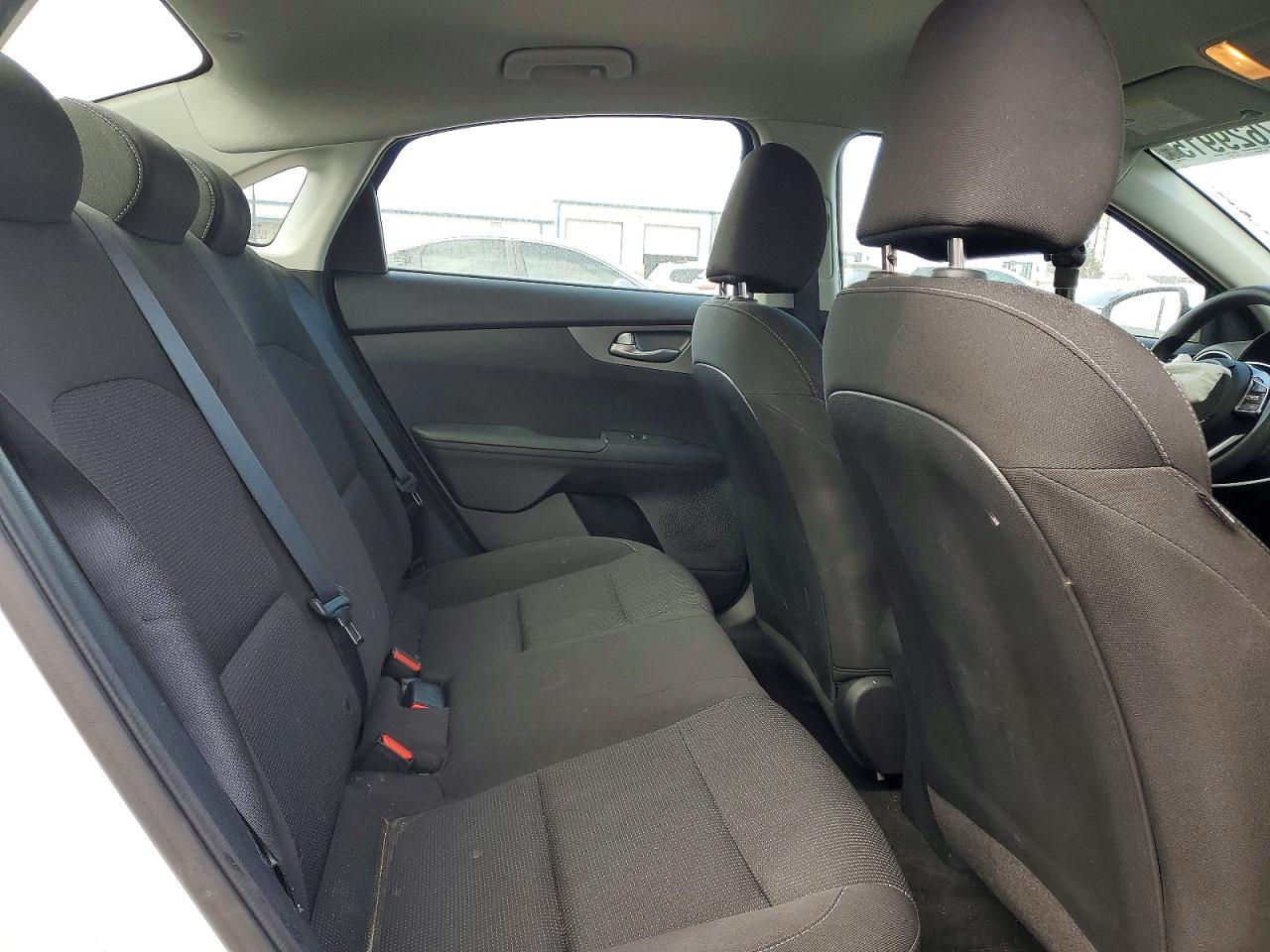 2020 KIA FORTE FE photo 19