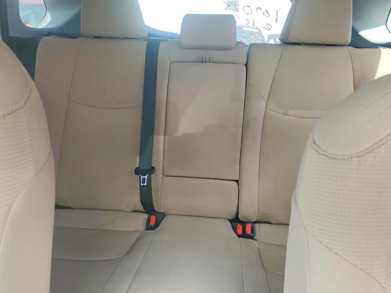 2021 TOYOTA RAV4 LE photo 28