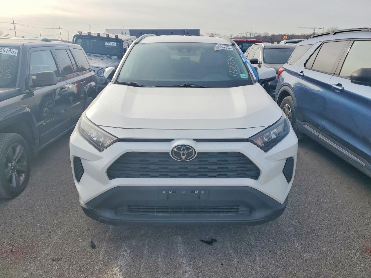 2021 TOYOTA RAV4 LE photo 13