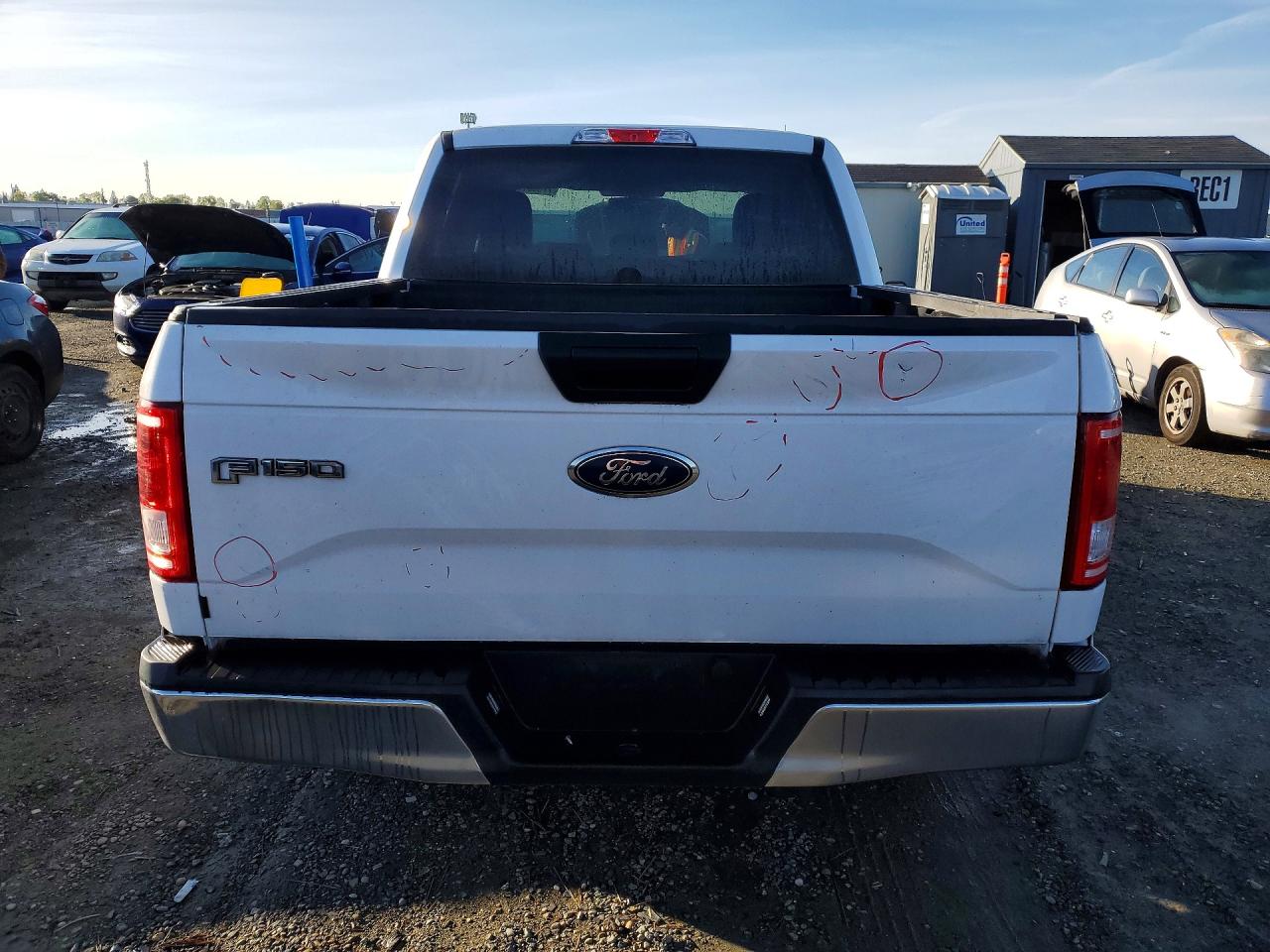2017 FORD F150 SUPERCREW photo 6