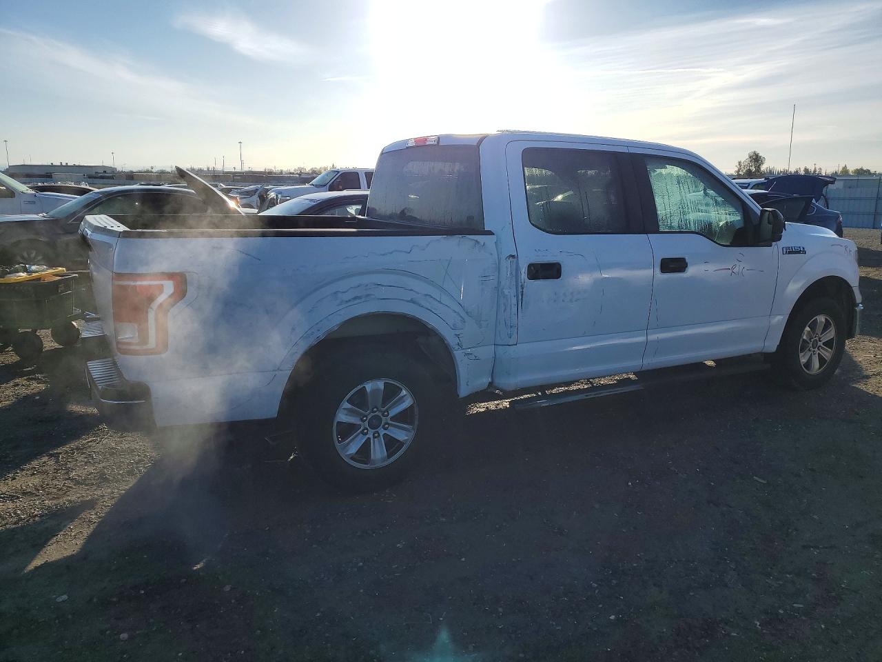 2017 FORD F150 SUPERCREW photo 3