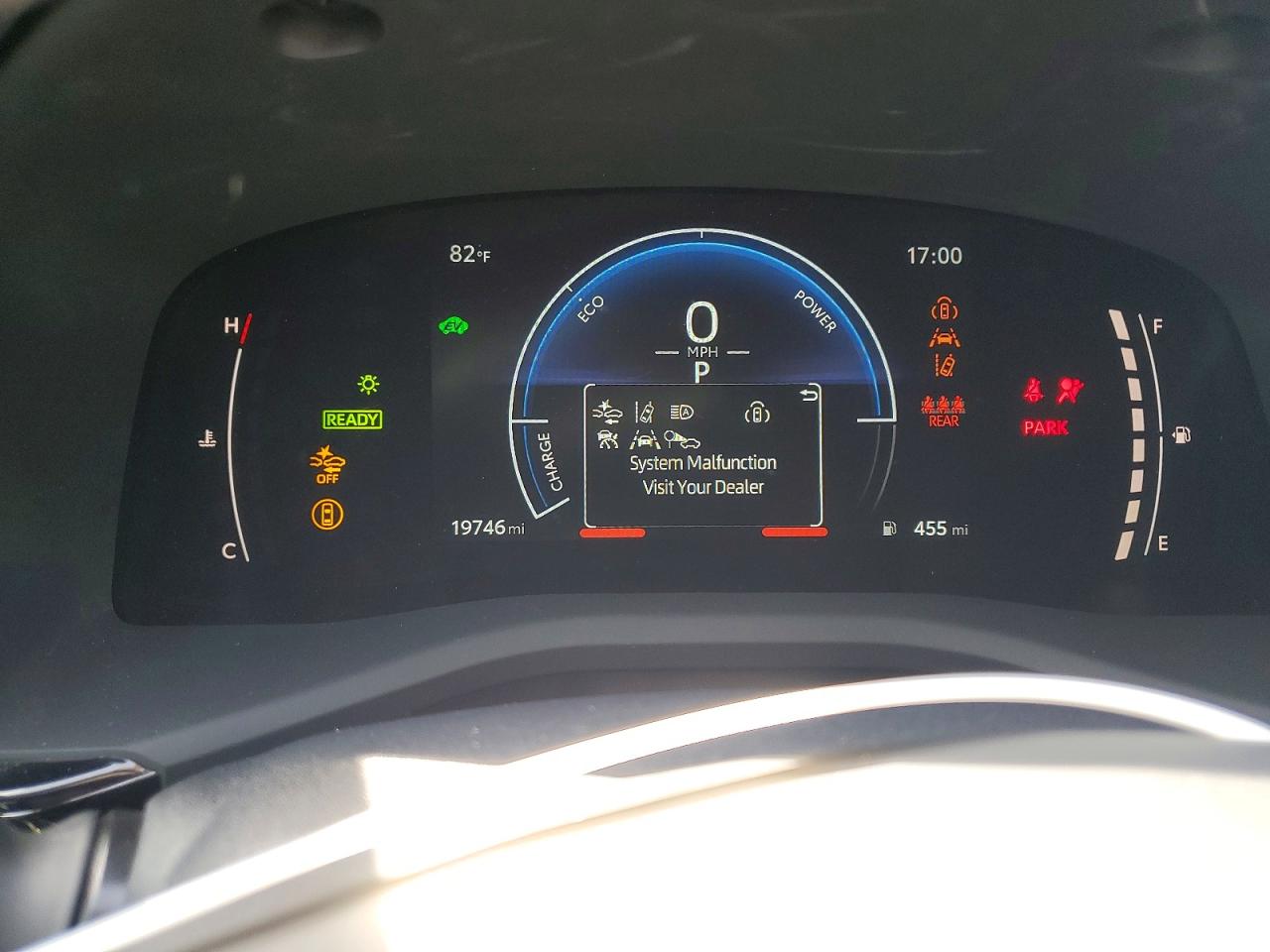 2025 TOYOTA CAMRY SE photo 9