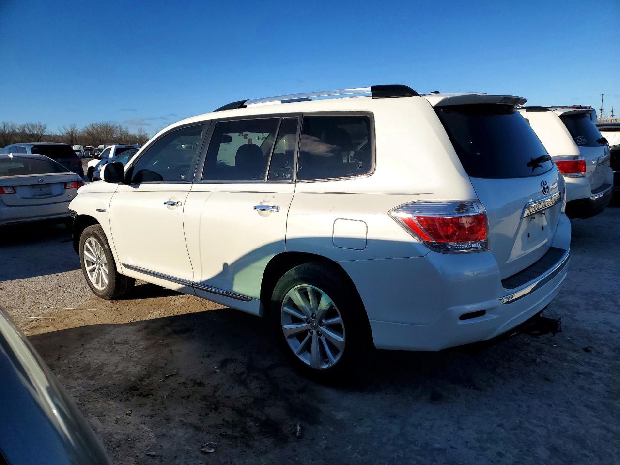 2012 TOYOTA HIGHLANDER photo 2