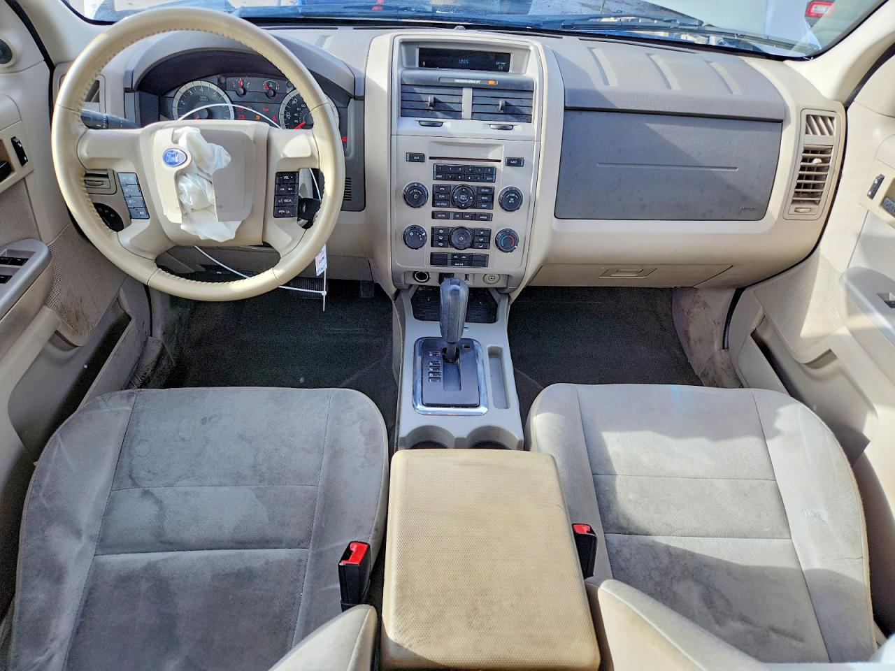 2011 FORD ESCAPE XLT photo 8