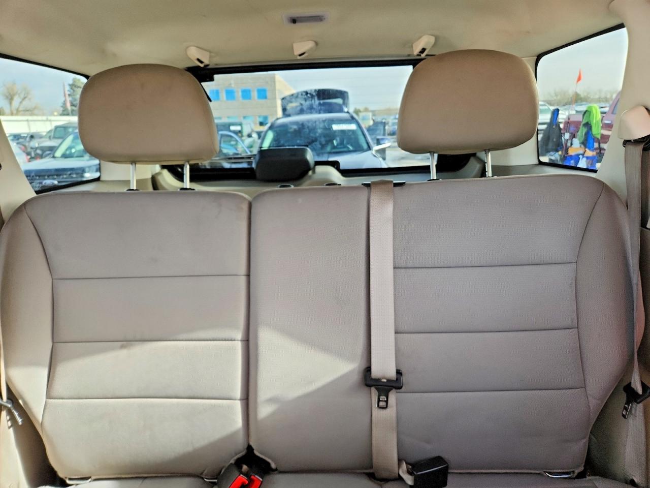2011 FORD ESCAPE XLT photo 10