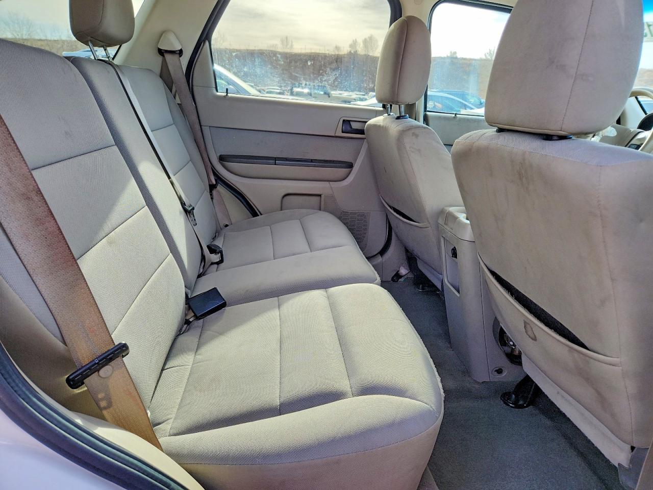 2011 FORD ESCAPE XLT photo 11