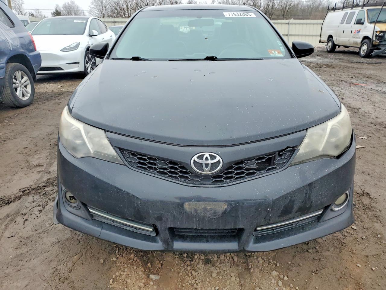 2012 TOYOTA CAMRY BASE photo 9