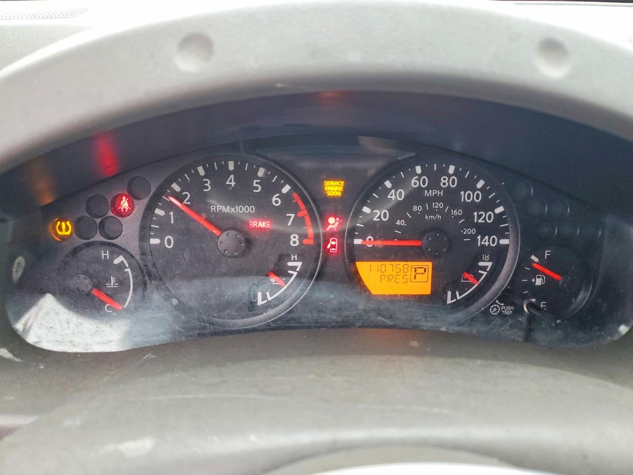 2011 NISSAN FRONTIER S photo 9