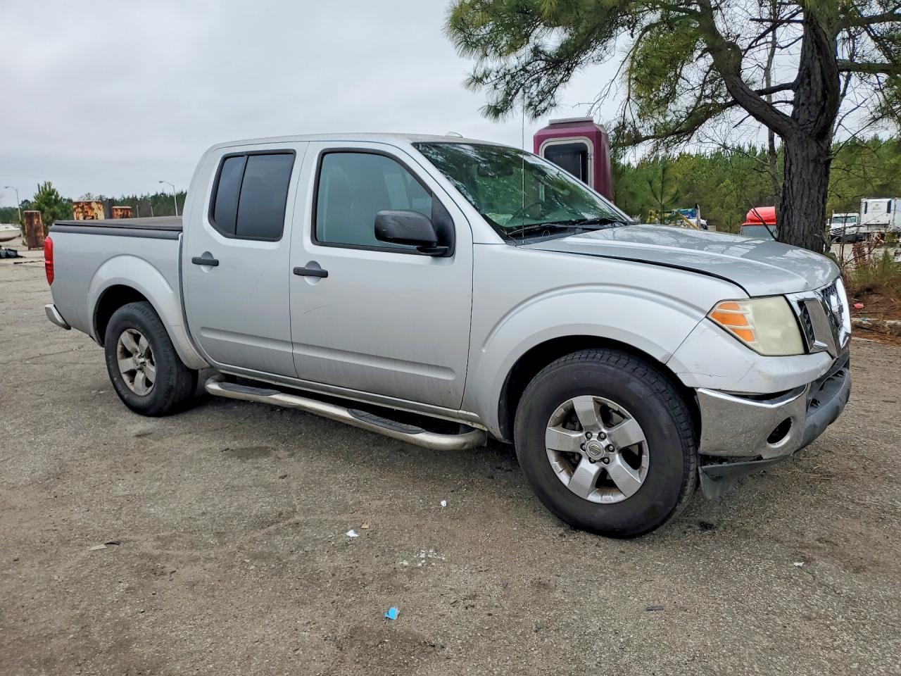 2011 NISSAN FRONTIER S photo 4