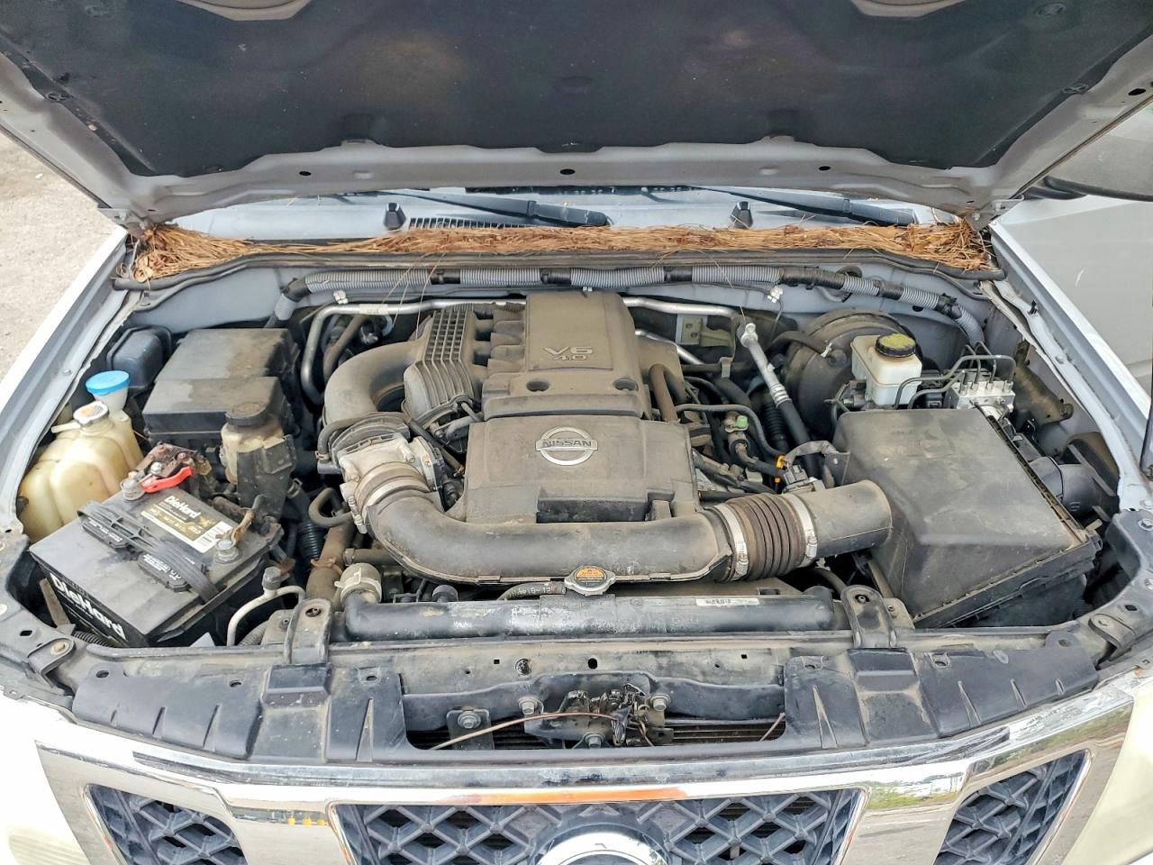 2011 NISSAN FRONTIER S photo 11