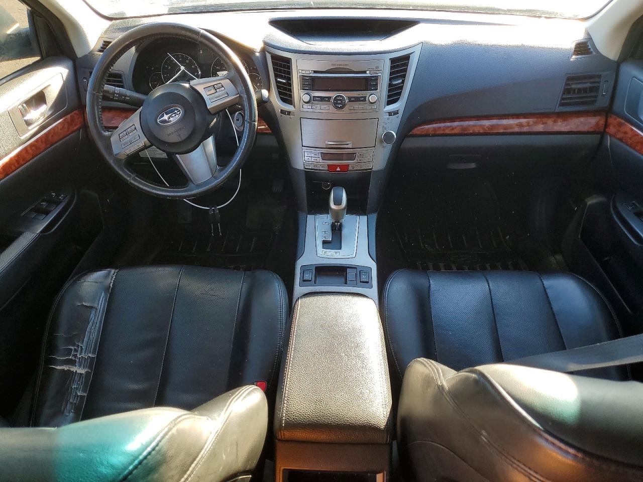 2011 SUBARU OUTBACK 3.6R LIMITED photo 8