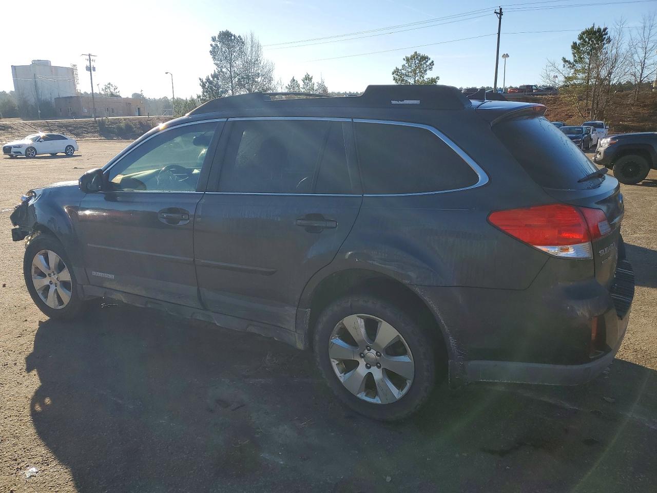 2011 SUBARU OUTBACK 3.6R LIMITED photo 2