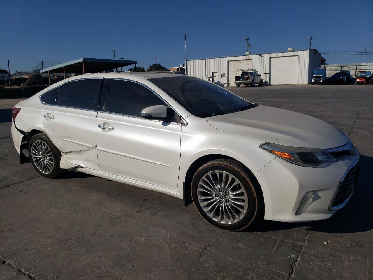 2016 TOYOTA AVALON XLE photo 7