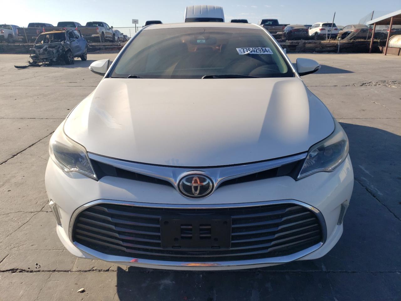 2016 TOYOTA AVALON XLE photo 9
