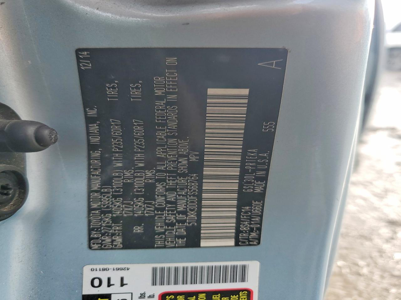 2015 TOYOTA SIENNA LE photo 37