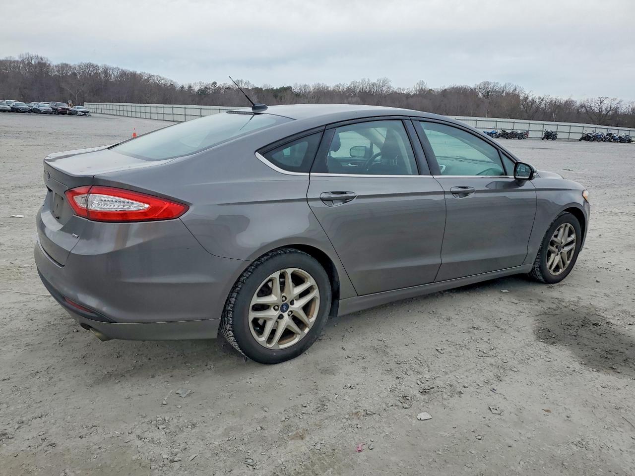 2014 FORD FUSION SE photo 7