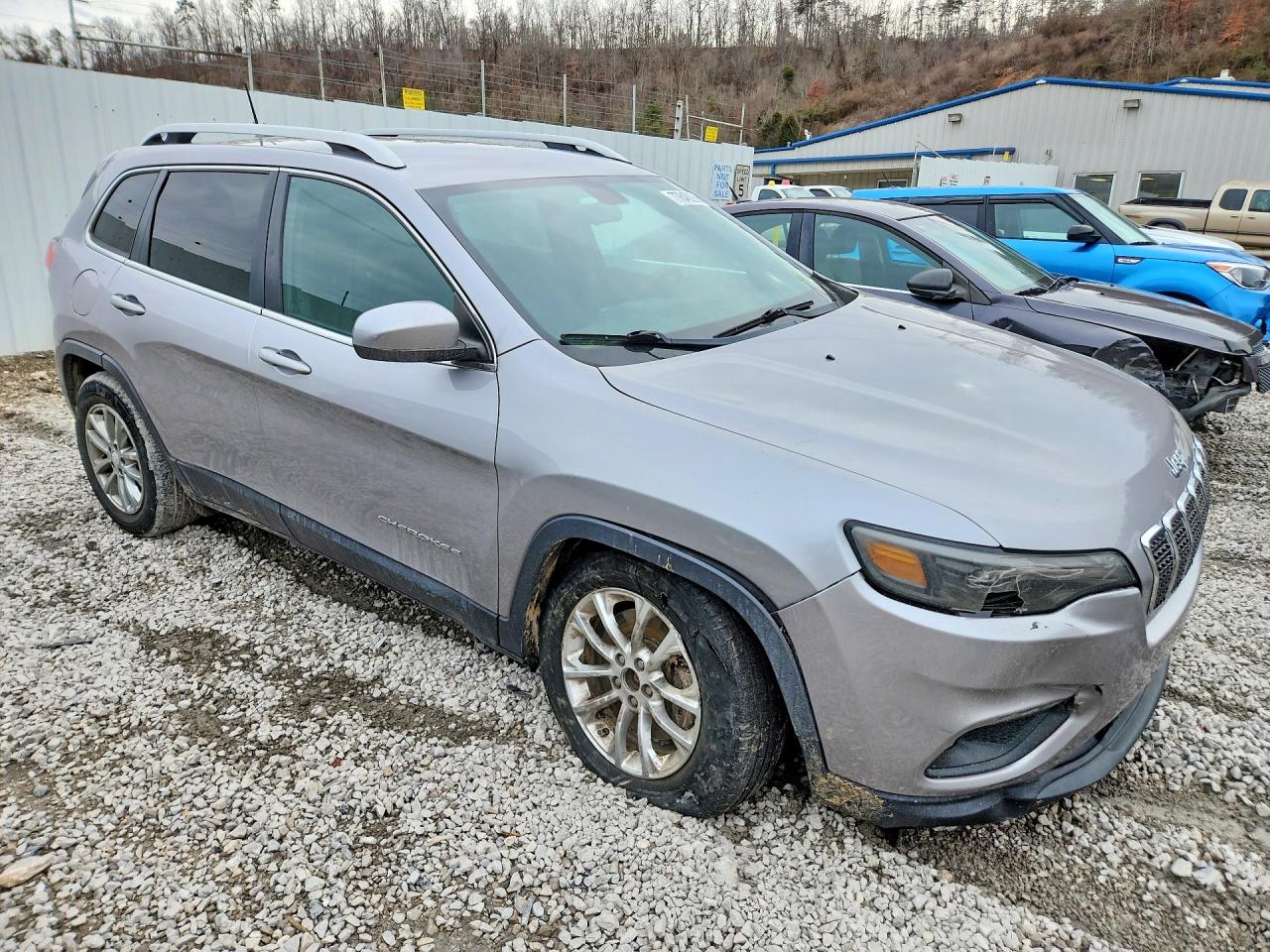 2019 JEEP CHEROKEE LATITUDE photo 10