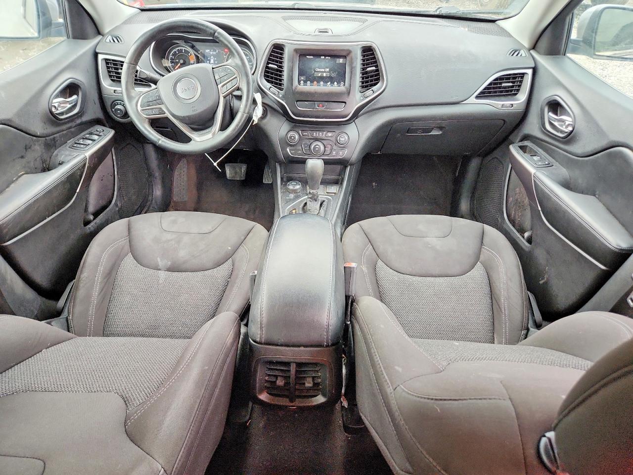 2019 JEEP CHEROKEE LATITUDE photo 22