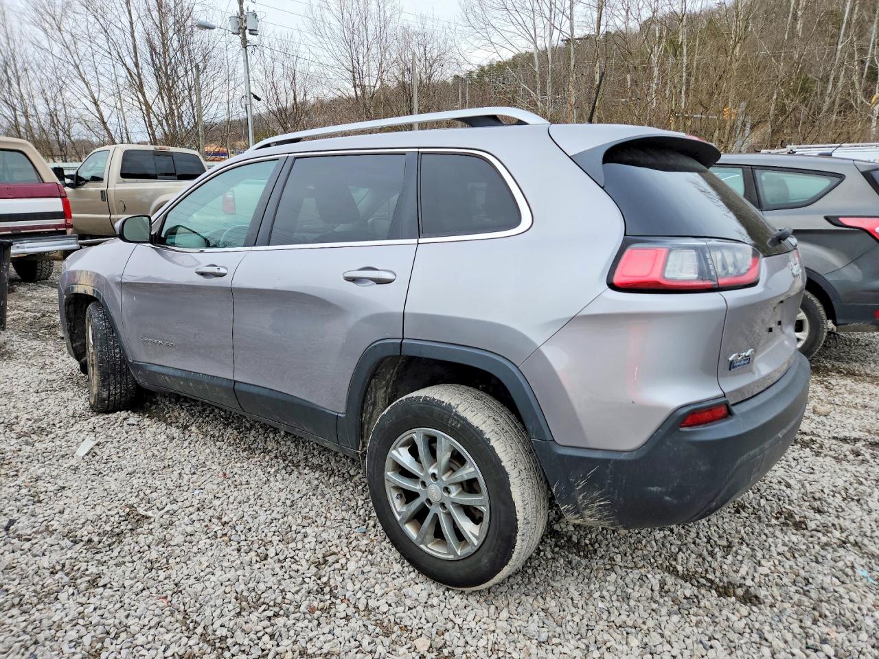 2019 JEEP CHEROKEE LATITUDE photo 4