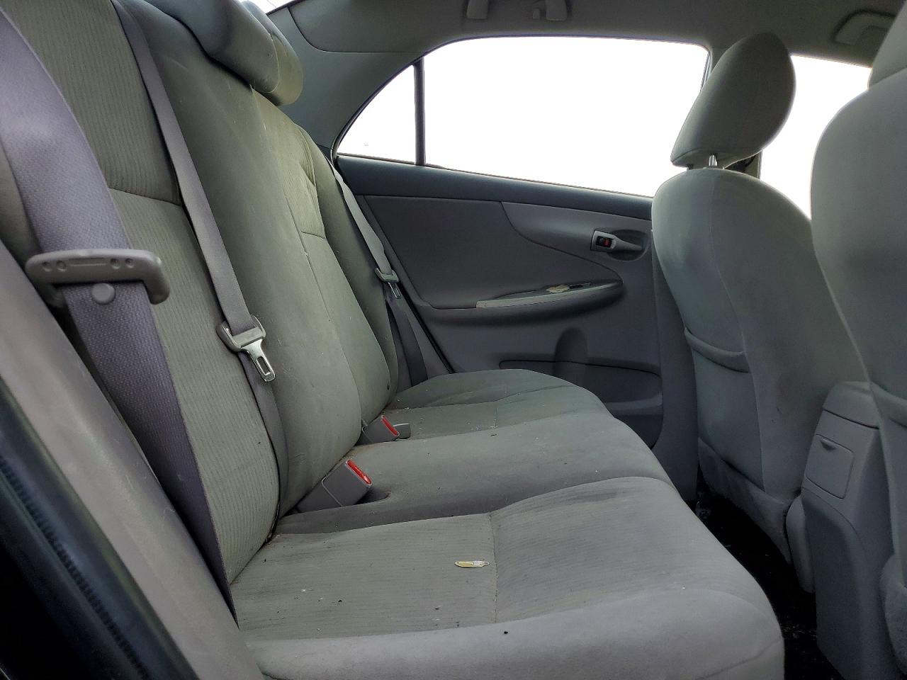 2010 TOYOTA COROLLA BASE photo 19