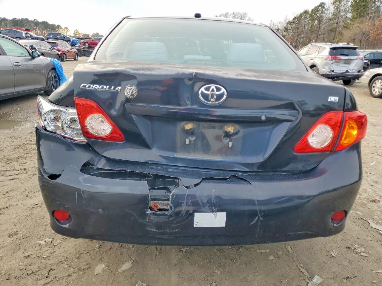 2010 TOYOTA COROLLA BASE photo 11