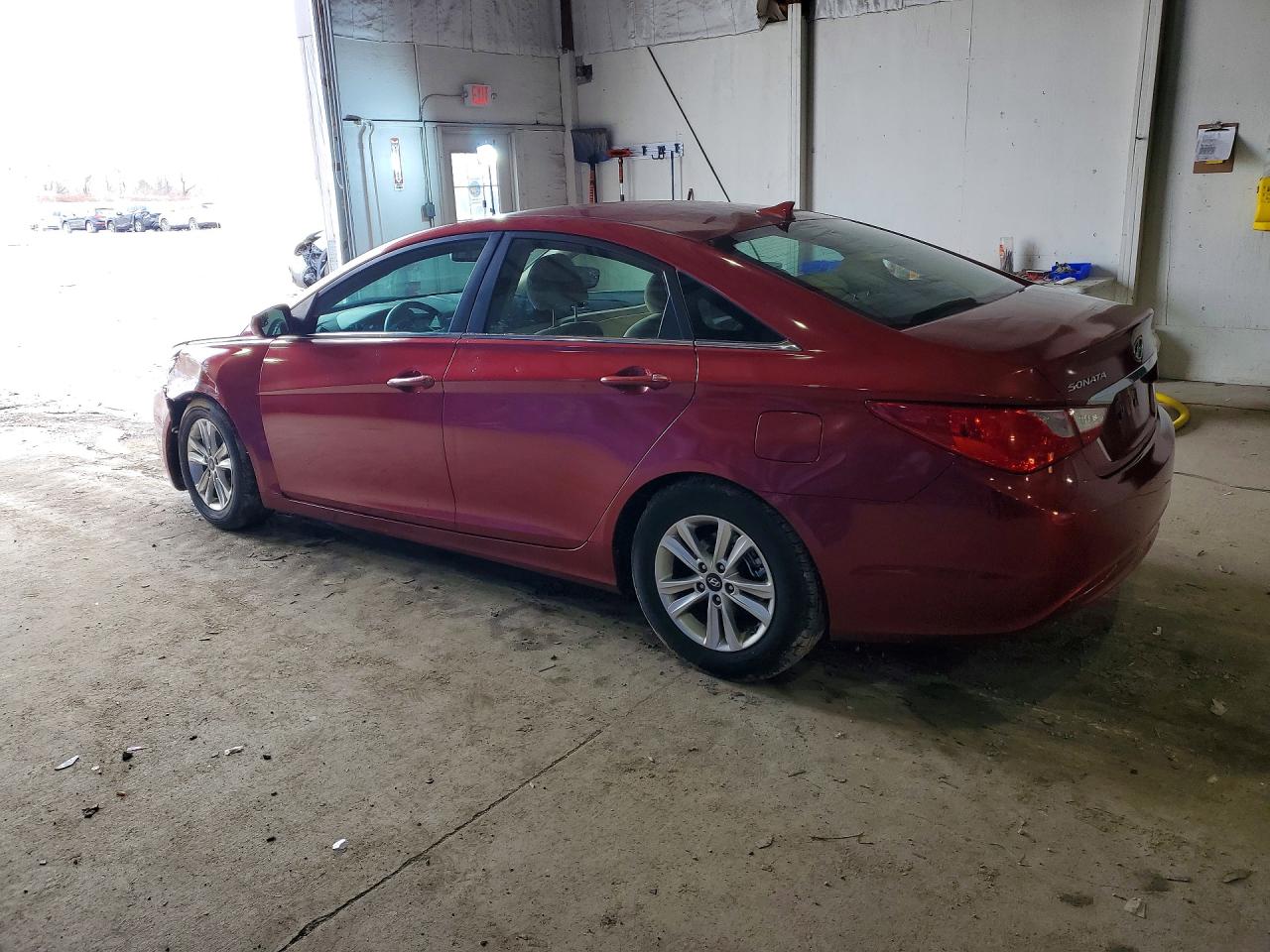 2013 HYUNDAI SONATA GLS photo 2