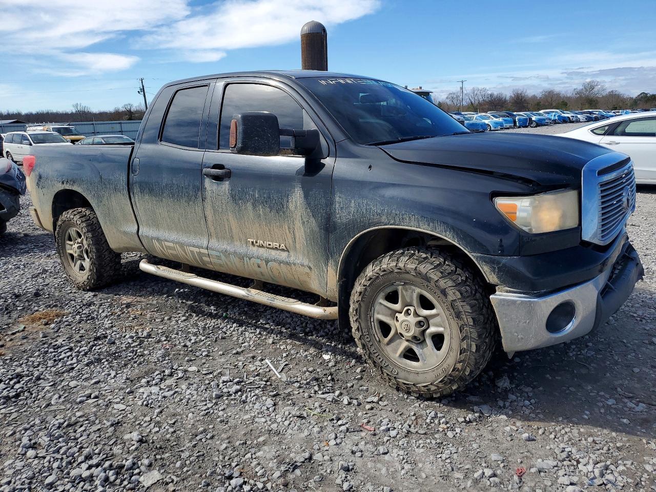 2011 TOYOTA TUNDRA DOUBLE CAB SR5 photo 4