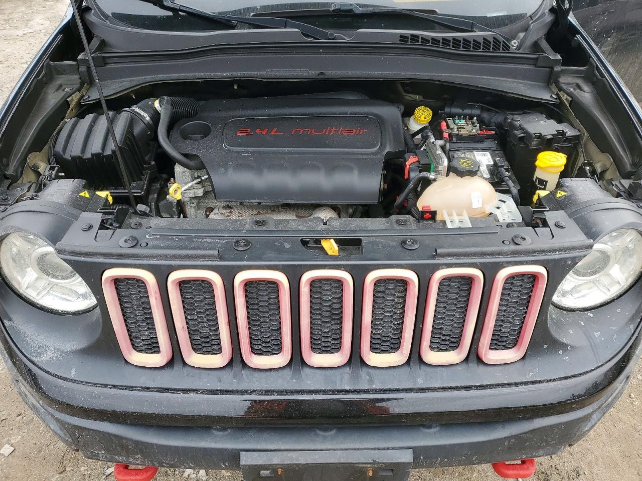 2017 JEEP RENEGADE TRAILHAWK photo 12