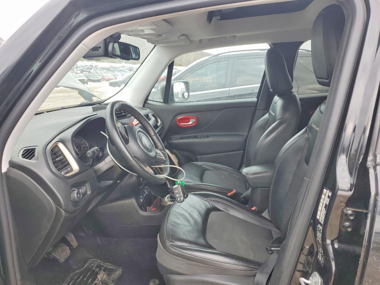 2017 JEEP RENEGADE TRAILHAWK photo 7
