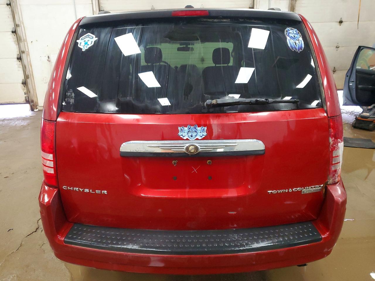 2010 CHRYSLER TOWN & COUNTRY TOURING photo 6