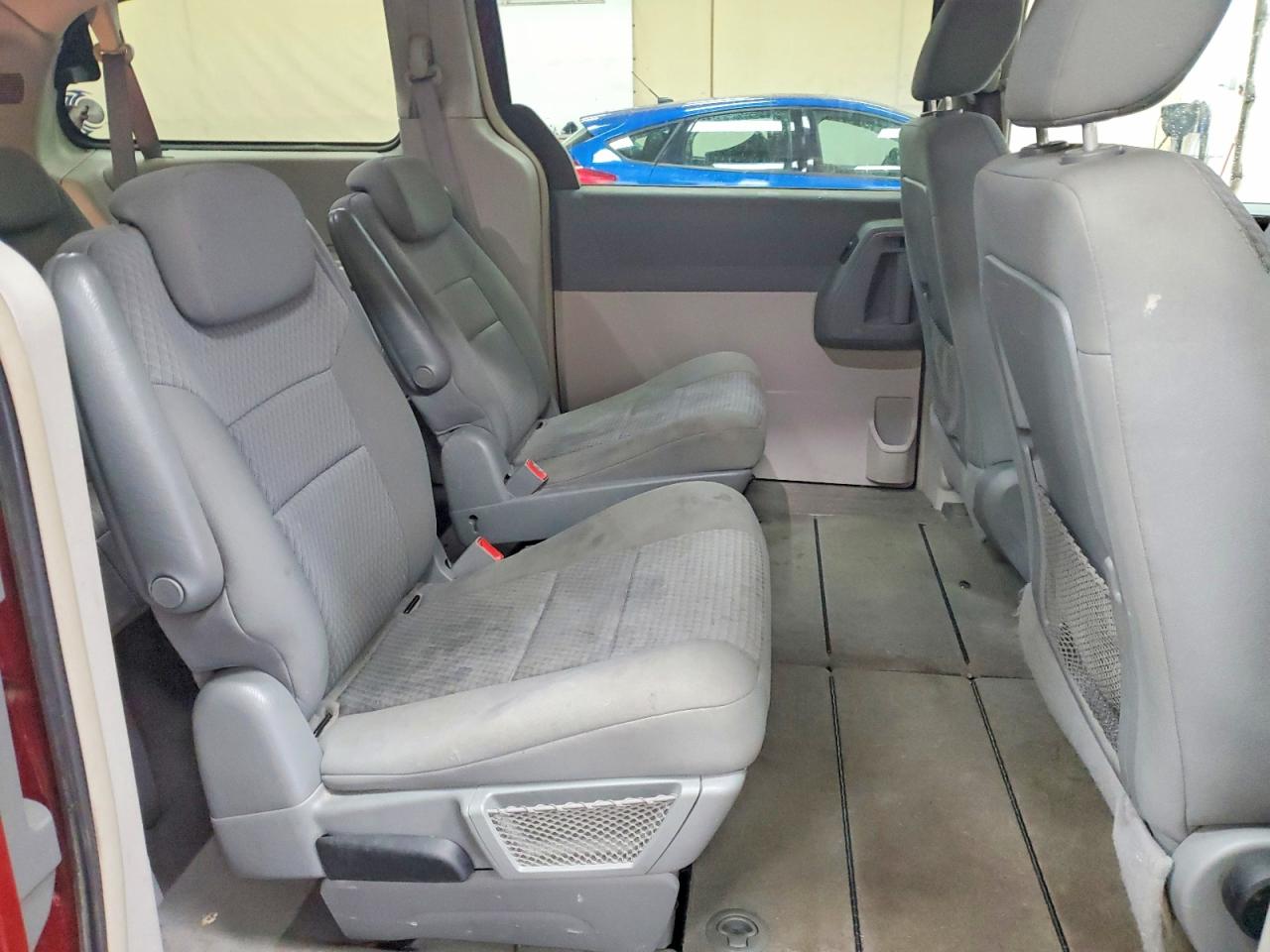 2010 CHRYSLER TOWN & COUNTRY TOURING photo 11