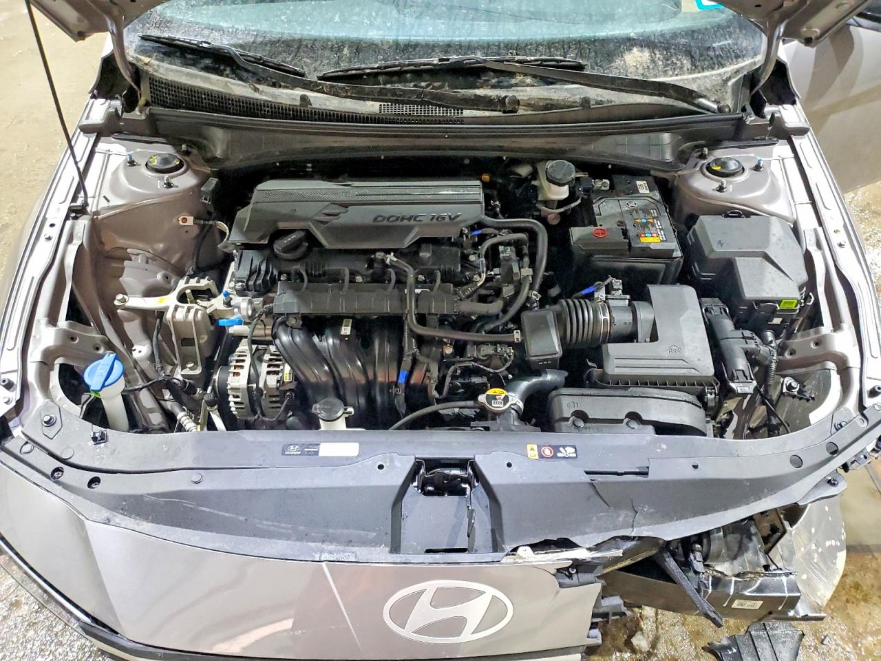 2025 HYUNDAI ELANTRA SEL SPORT photo 11