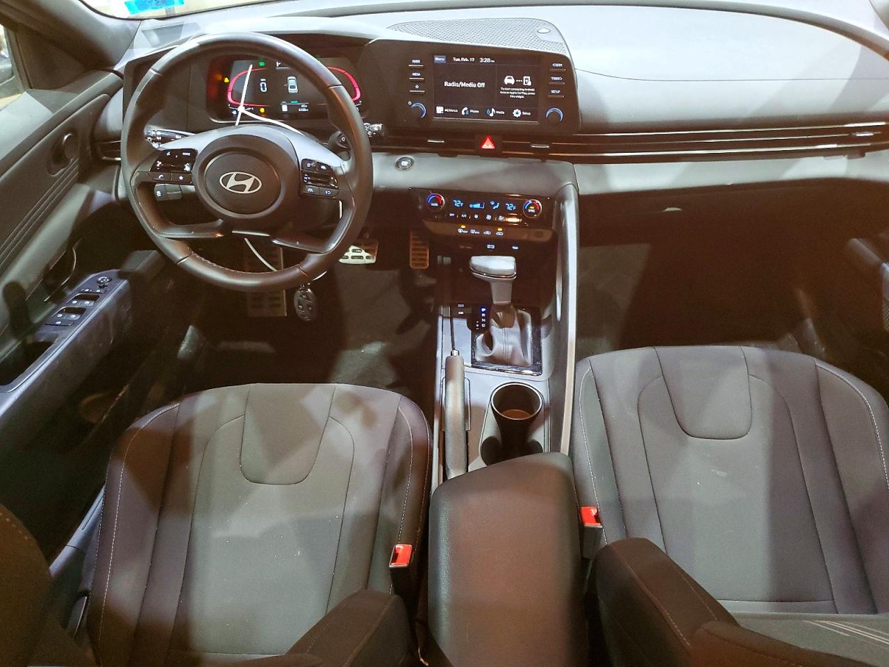2025 HYUNDAI ELANTRA SEL SPORT photo 8