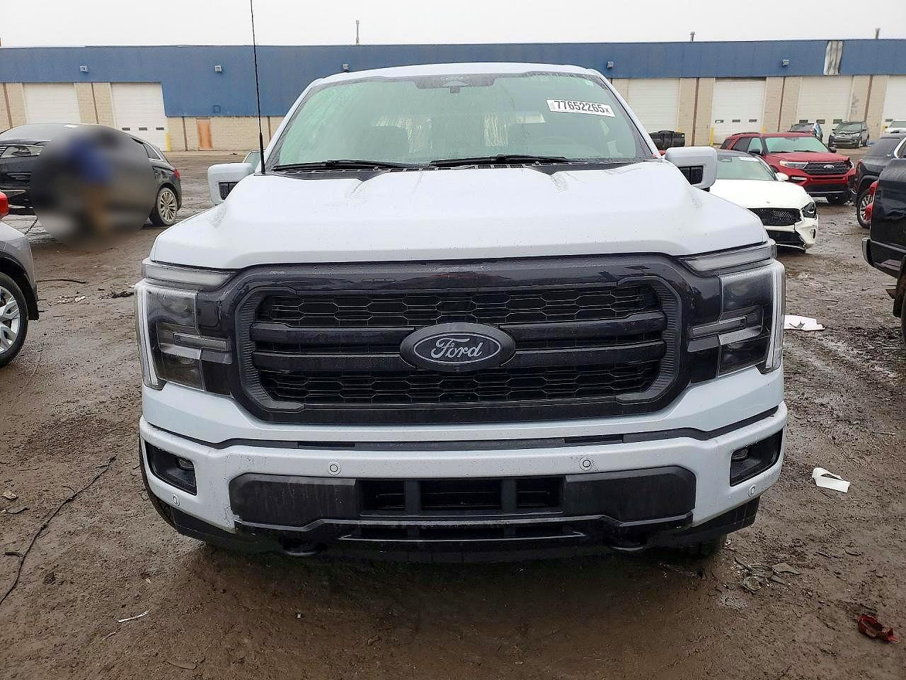 2025 FORD F150 LARIAT photo 9