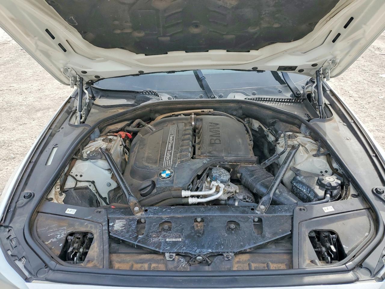 2013 BMW 535 I photo 31