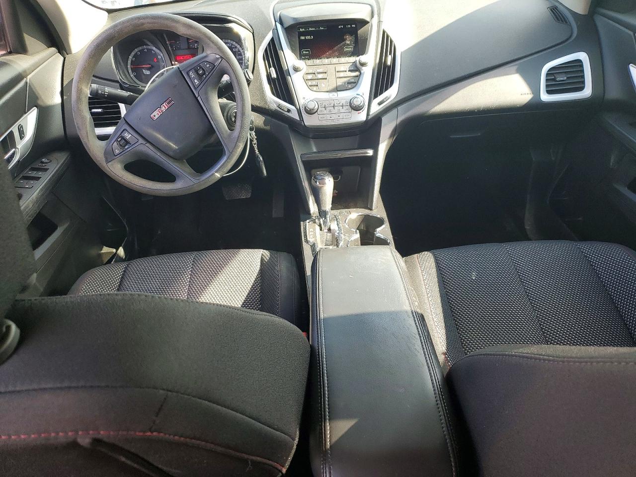 2017 GMC TERRAIN SLE photo 8