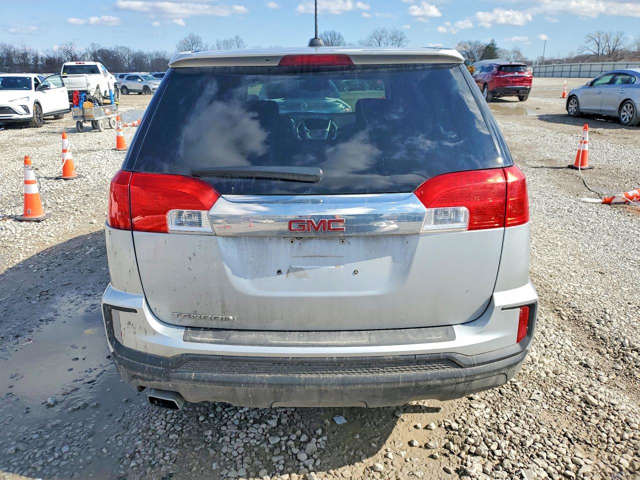 2017 GMC TERRAIN SLE photo 6