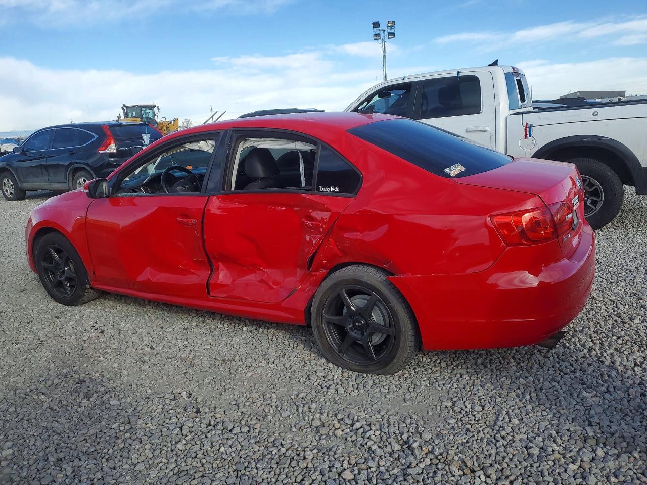 2011 VOLKSWAGEN JETTA SE photo 2