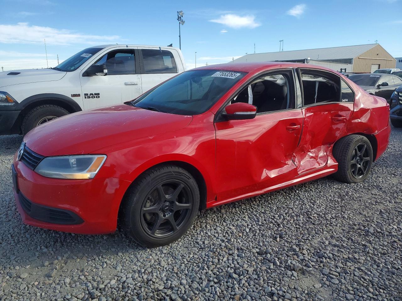 2011 VOLKSWAGEN JETTA