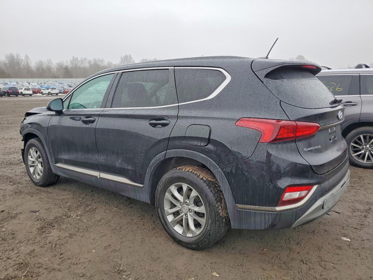 2019 HYUNDAI SANTA FE SE photo 3