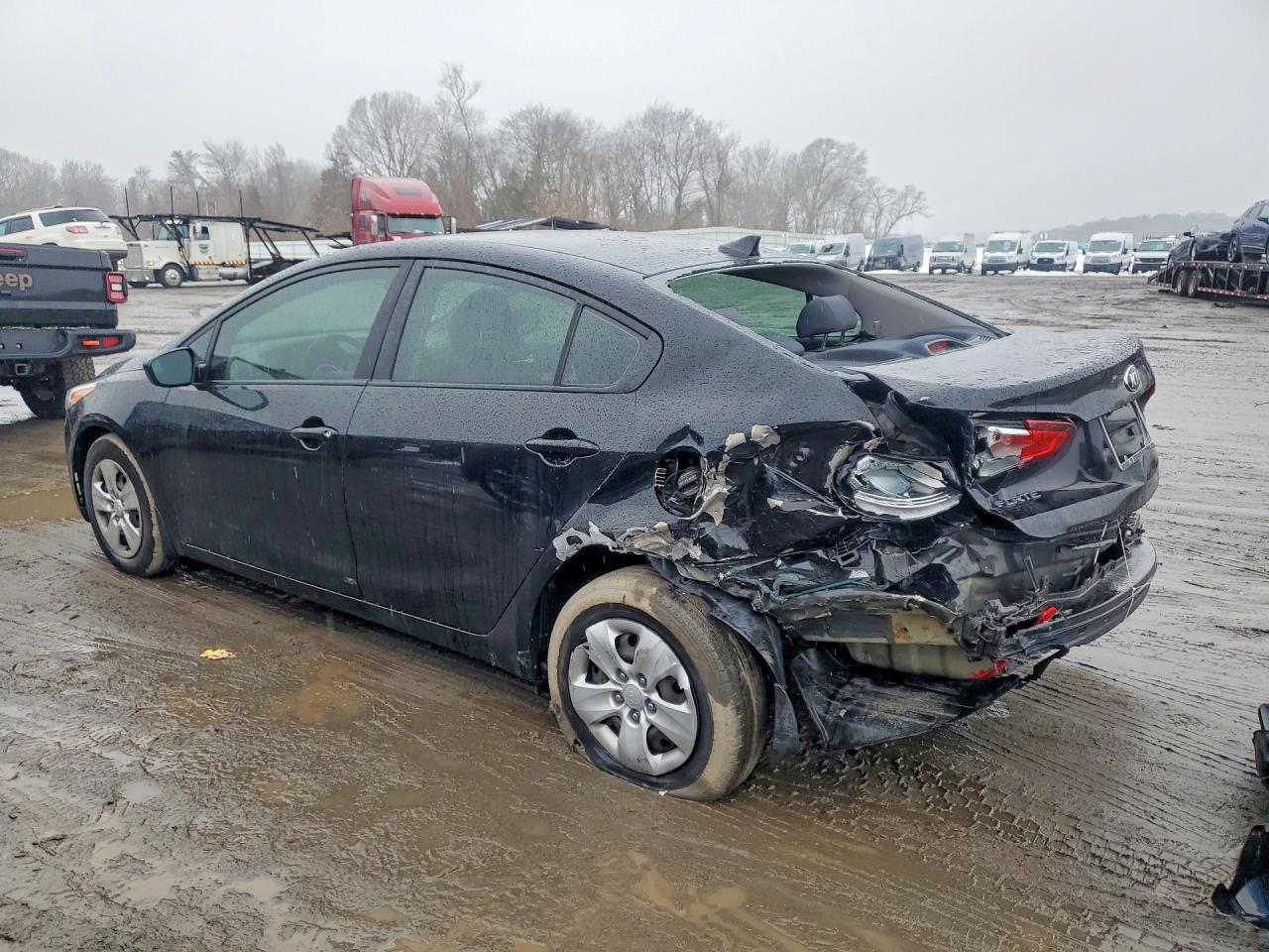 2017 KIA FORTE LX photo 2