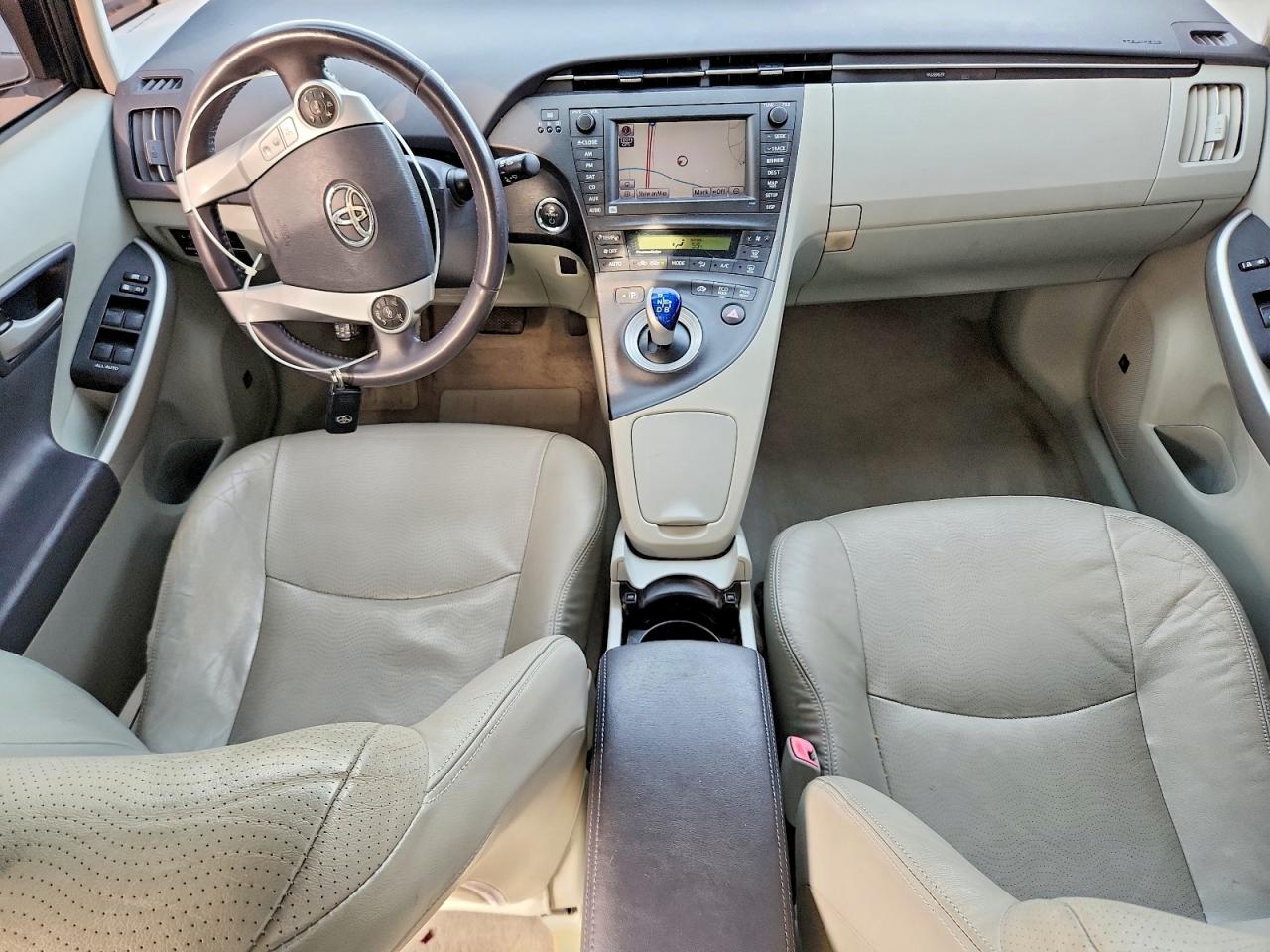 2010 TOYOTA PRIUS IV photo 8