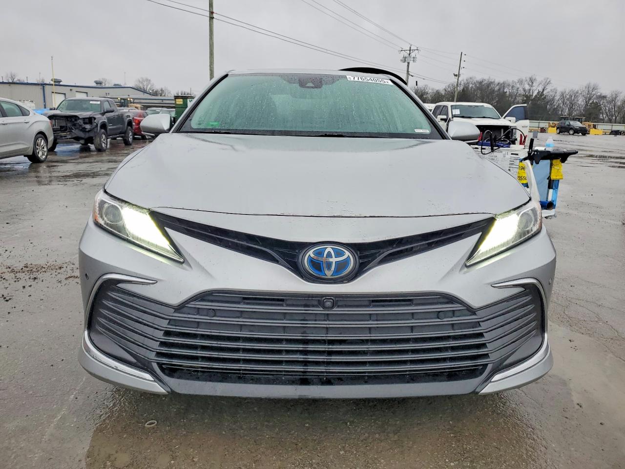 2022 TOYOTA CAMRY XLE photo 9
