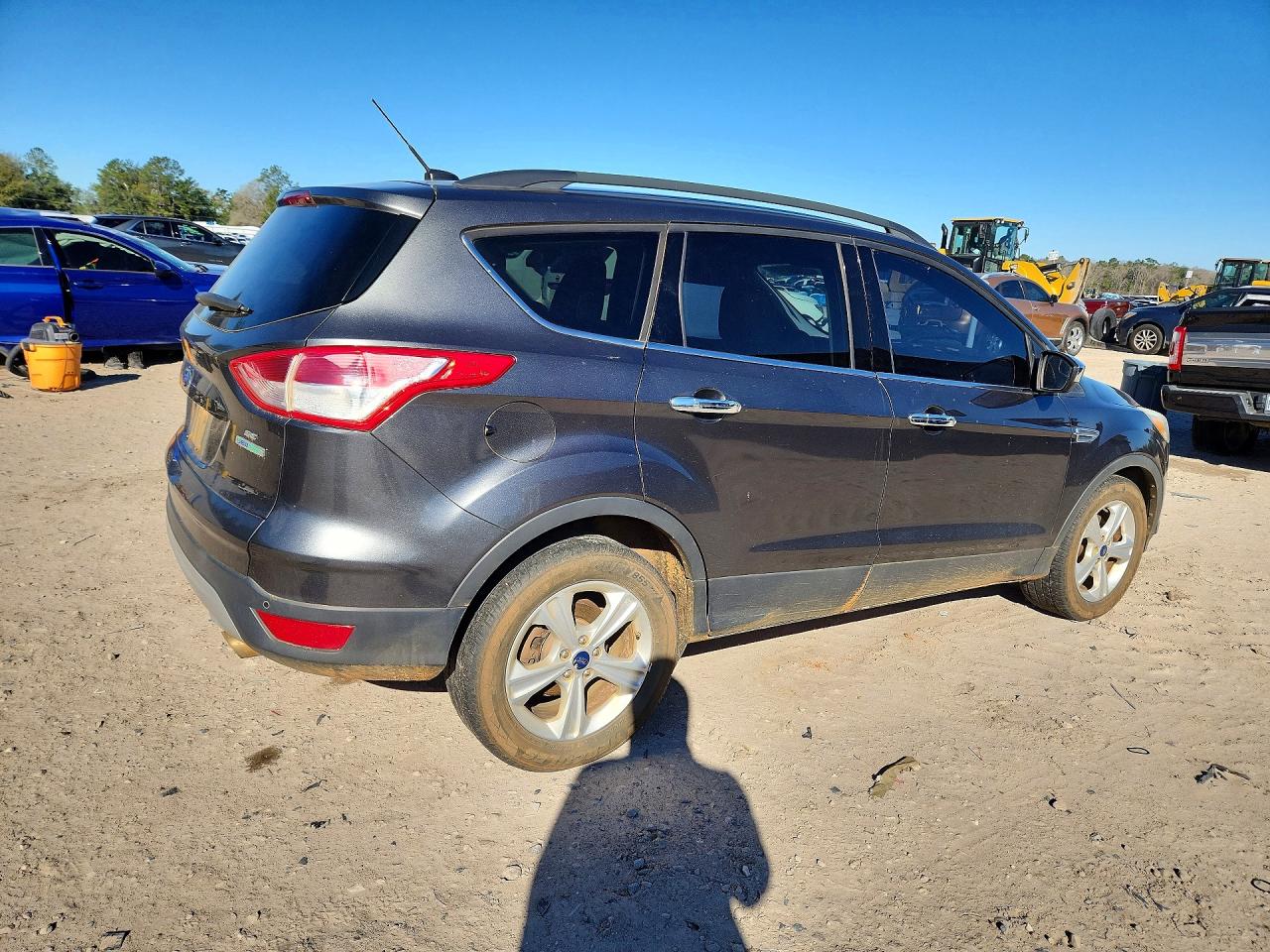 2016 FORD ESCAPE SE photo 5