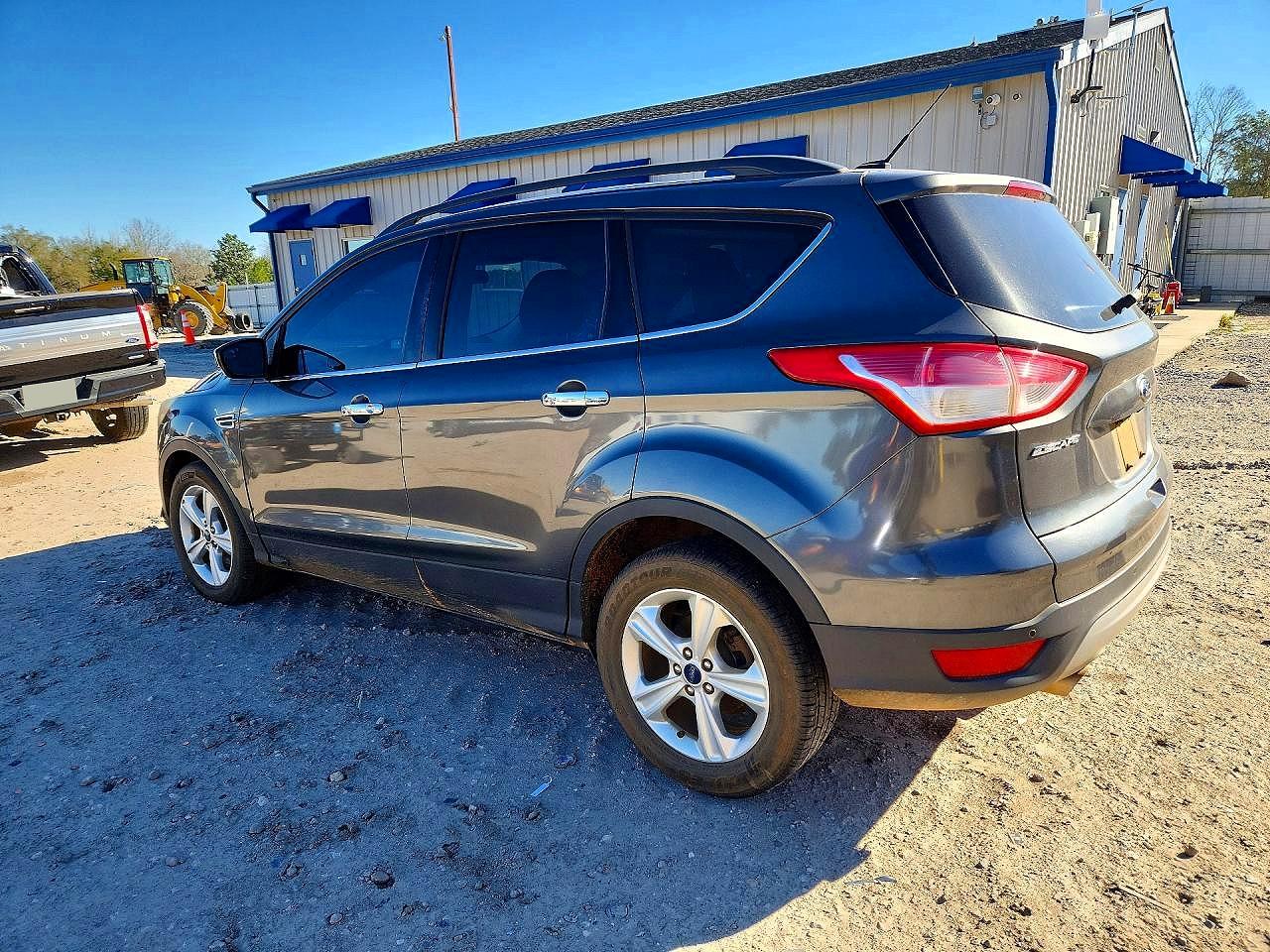 2016 FORD ESCAPE SE photo 3