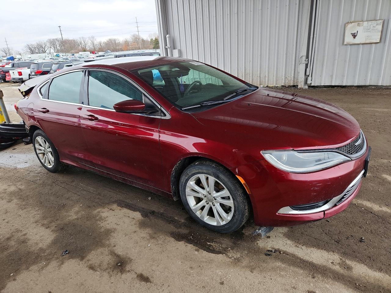 2015 CHRYSLER 200 LIMITED photo 4